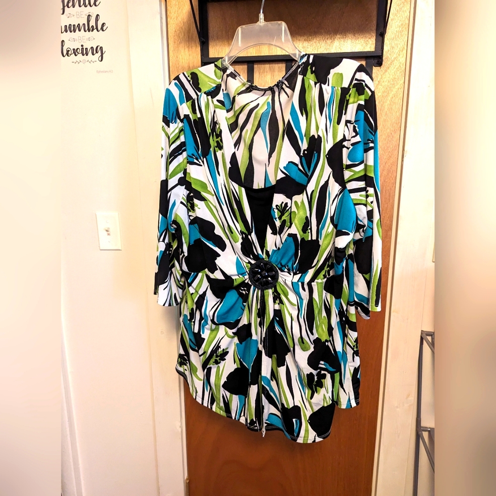 Notations Woman Plus size 3x dressy top